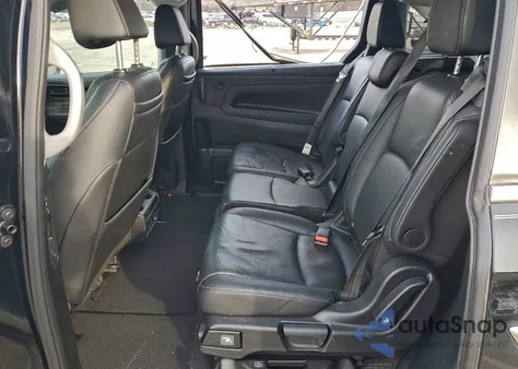 2023 Honda Odyssey Touring z USA, uszkodzony, nr VIN 5FNRL6H84PB065523